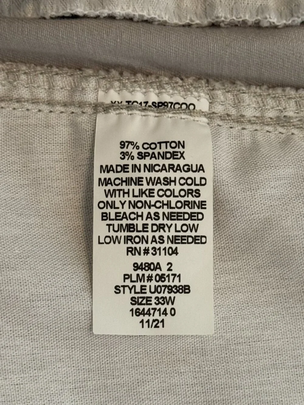 True Craft Men's Khaki Shorts - Size 33W